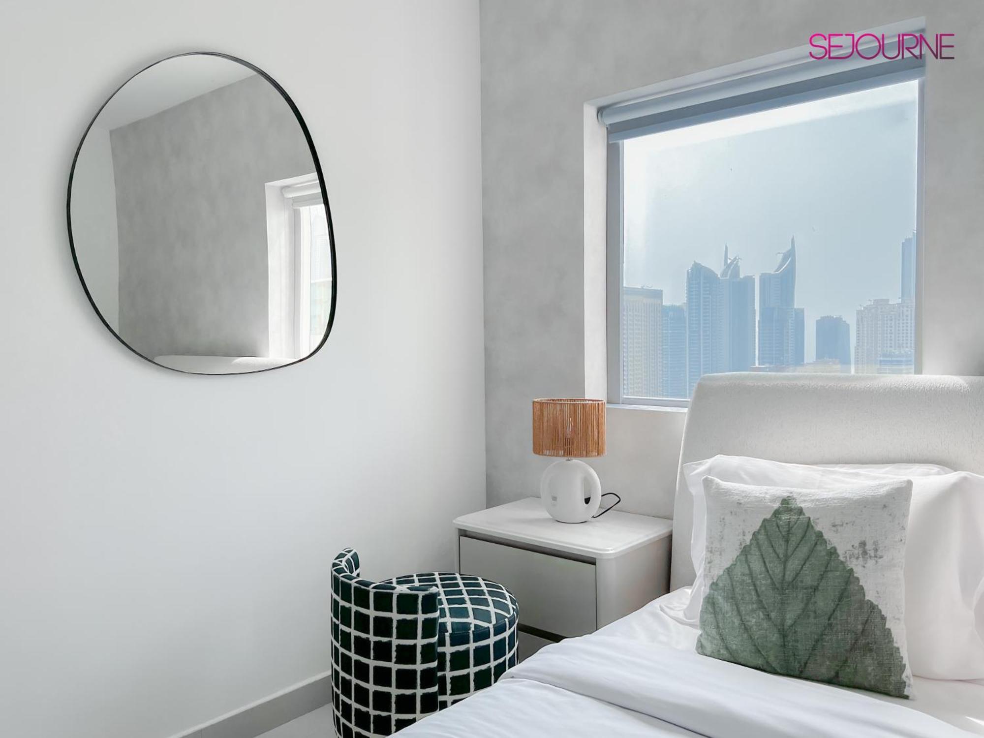 Luxurious 2br In Gate 1 شقة *
