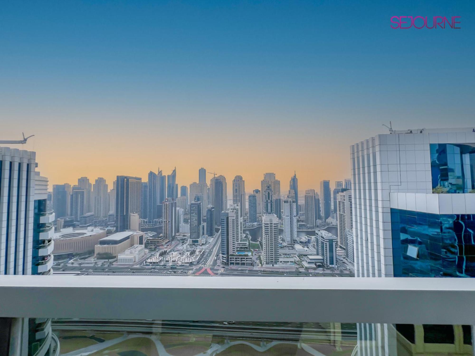 شقة Luxurious 2br In Gate 1 دبي