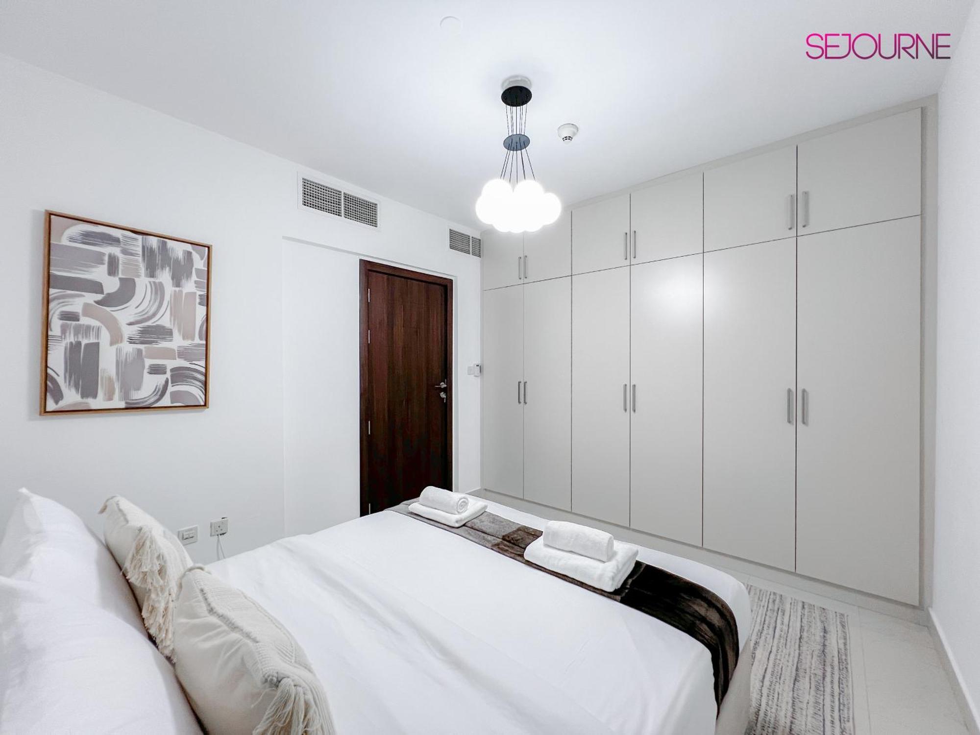 Luxurious 2br In Gate 1 * دبي
